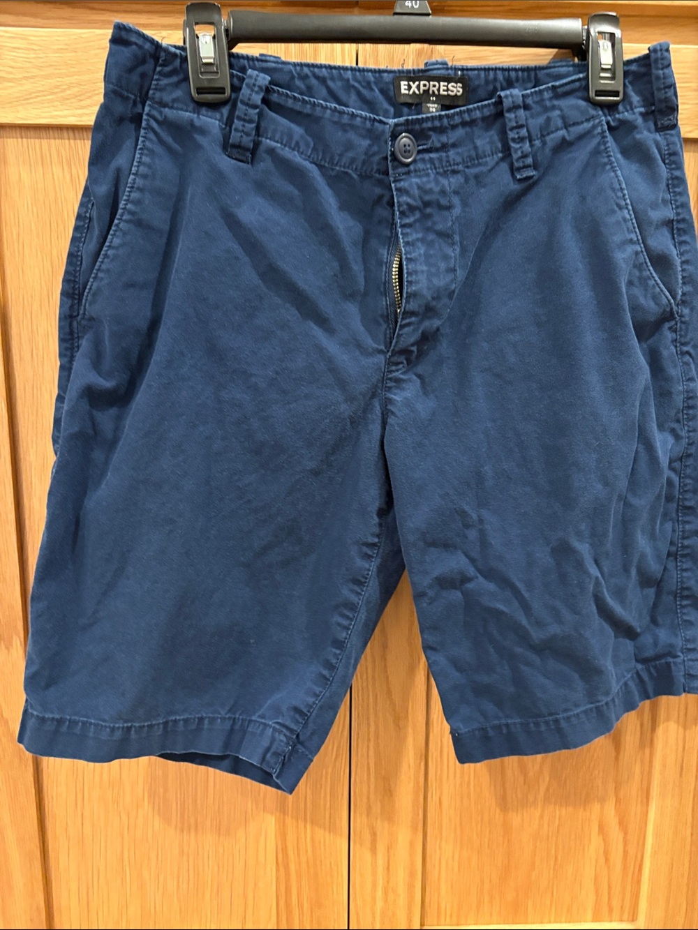Express Men's size 30 Deep Navy Cotton Flat-Front Shorts